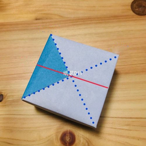 纸艺 折纸大全 将方盒折纸变形折叠成一本精美的小书本折纸,是不是